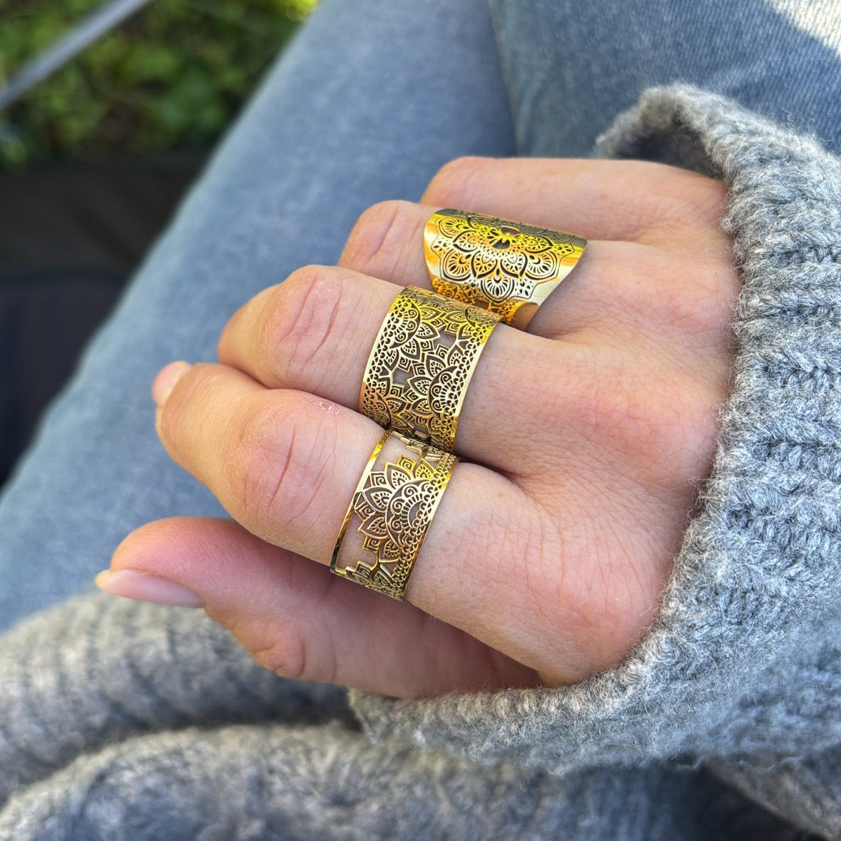 Yggdrasil by Sweden mandala ringar i guld