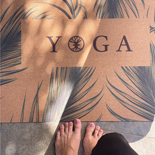 Ekologisk yogamatta i kork med palm-mönster från Yggdrasil by Sweden