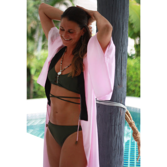 rosa kimono eri siden från yggdrasil