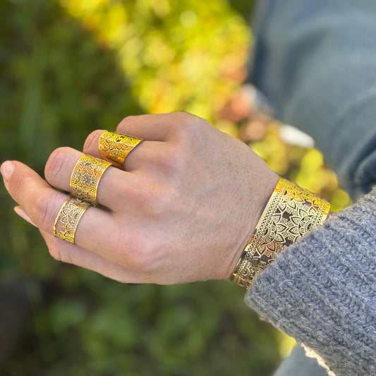 yggdrasil by sweden mandala kollektion smycken guld armband