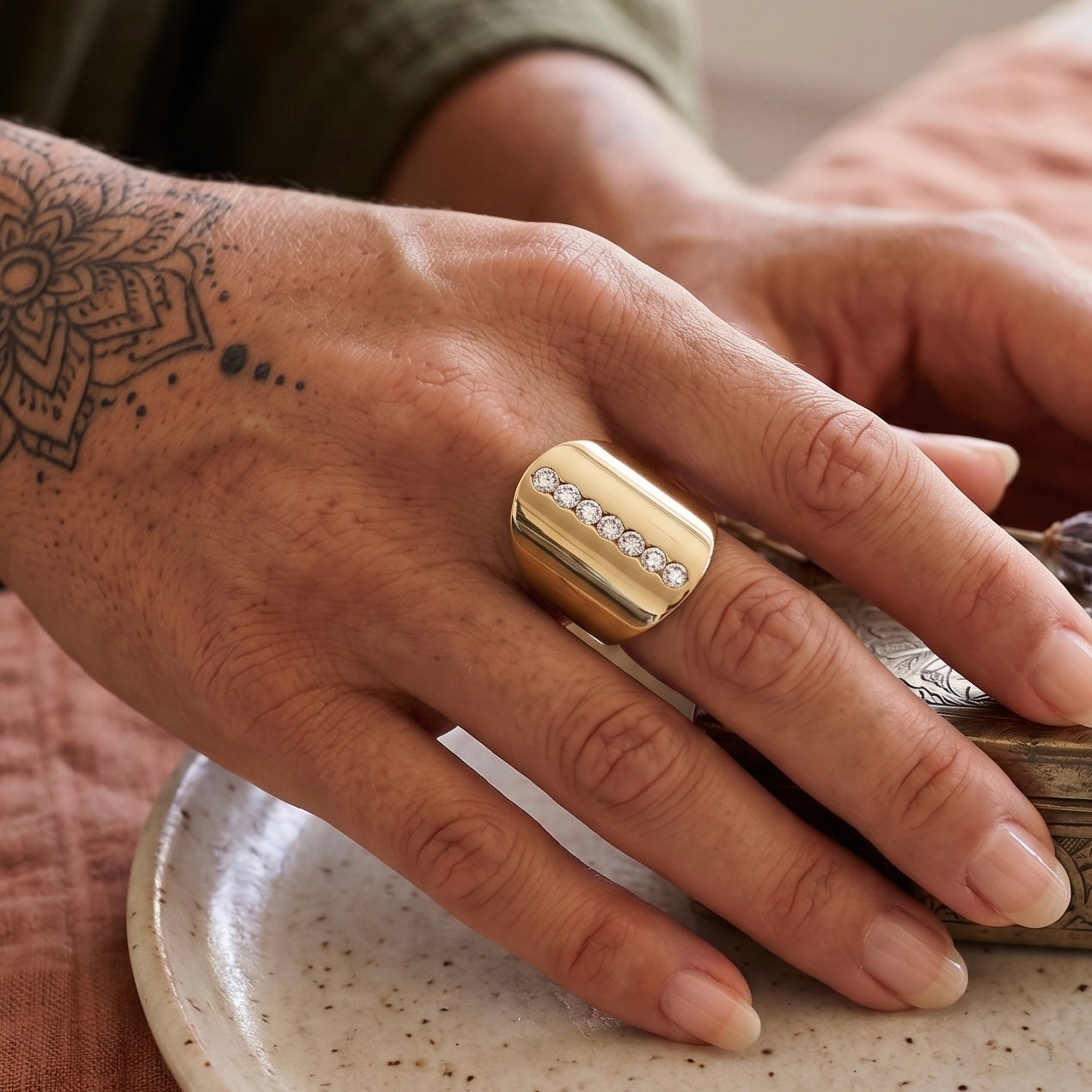 सुन्दर Sundara Ring - Adjustable size