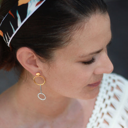 "B Unique" örhängen - Guld/stål