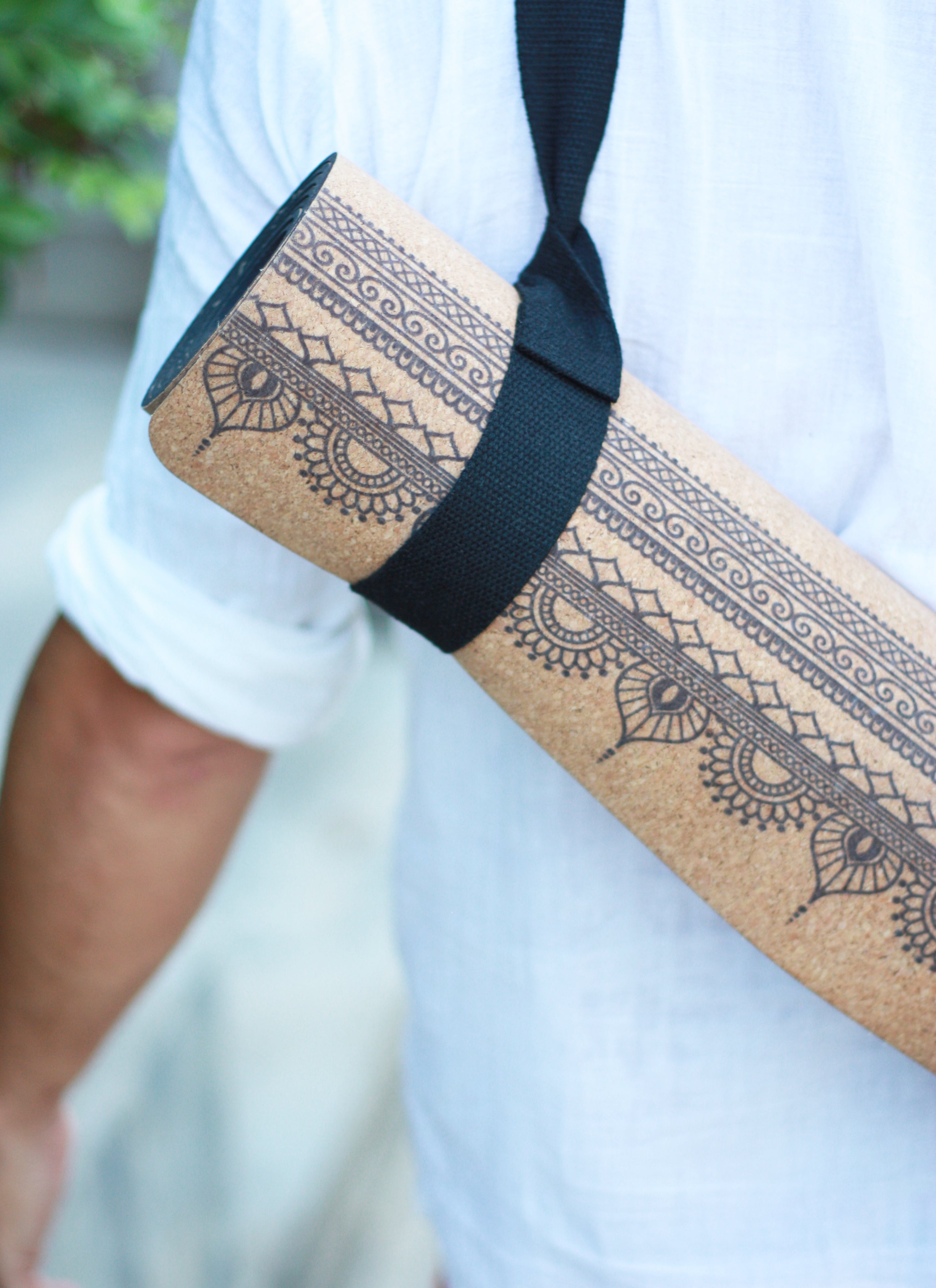 Premium-Korkyogamatte mit Print – Yggdrasil by Sweden