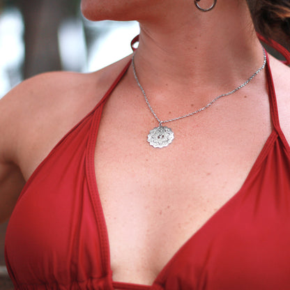 Mini Mandala halsband i rostfritt stål – Yggdrasil by Sweden smycke för balans och elegans