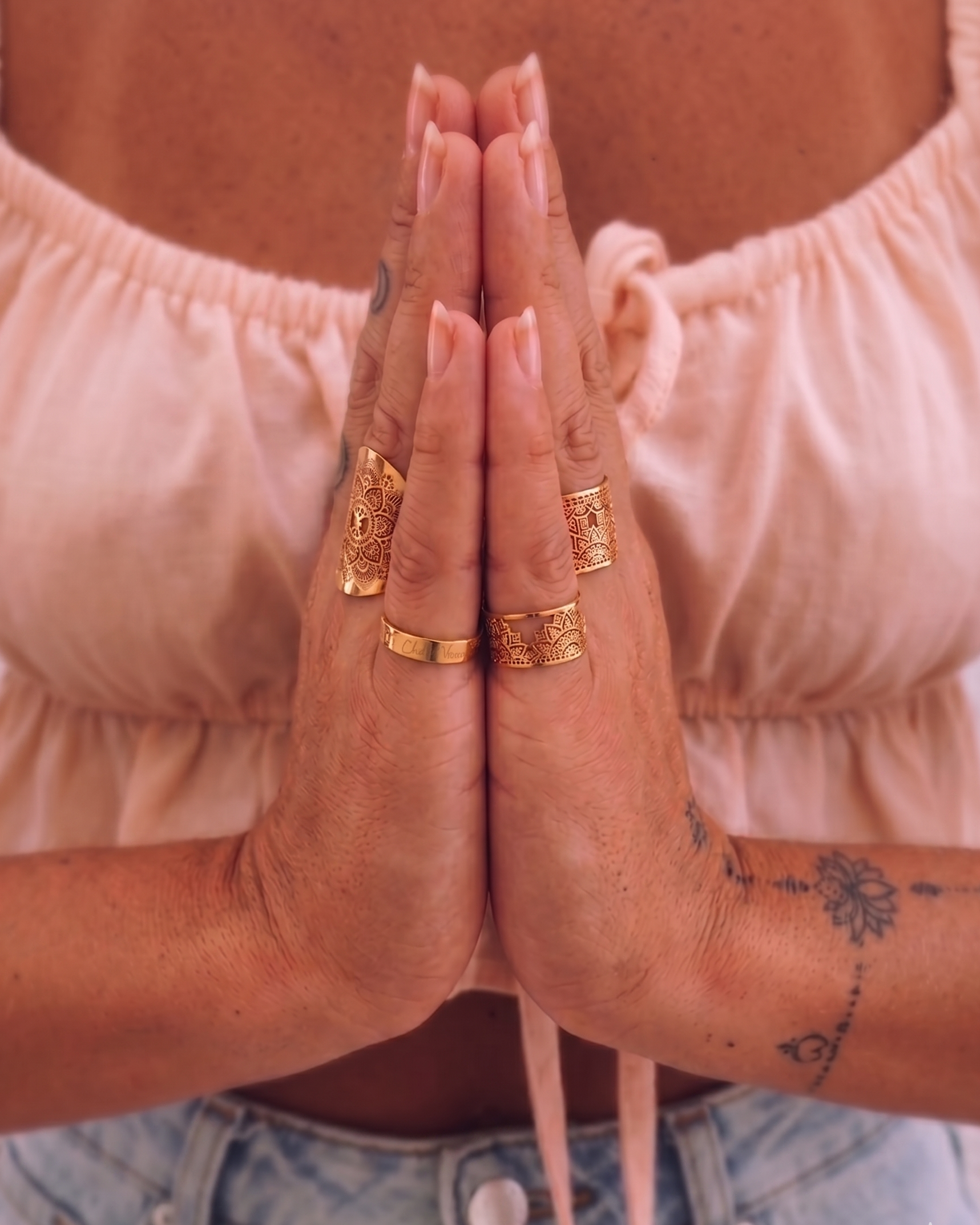 Yggdrasil smycken Boho ringar i guld på stål